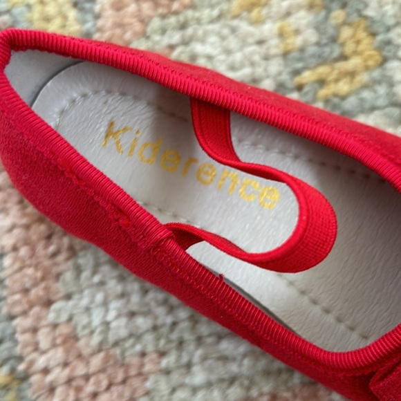 Red suede size 7 toddler shoe - Picture 4 of 4